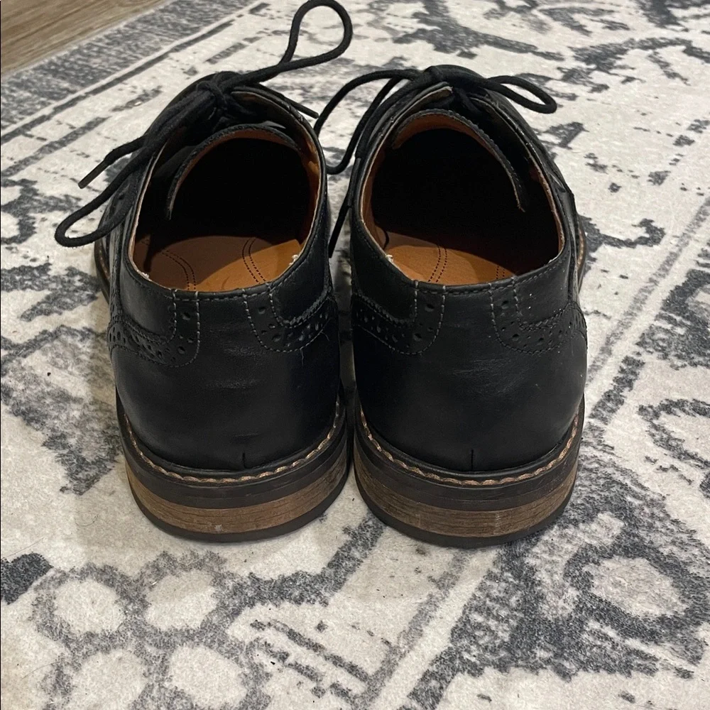 Vionic Bruno Wingtip Shoes